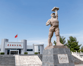 董存瑞像